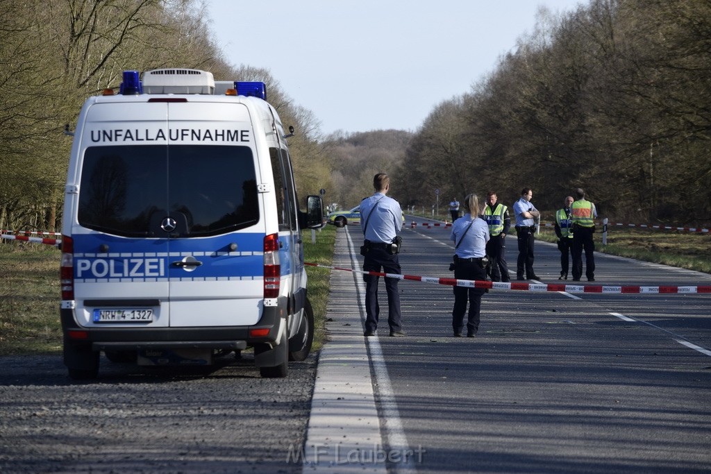 Schwerer VU Krad Fahrrad Koeln Porz Alte Koelnerstr P160.JPG - Miklos Laubert